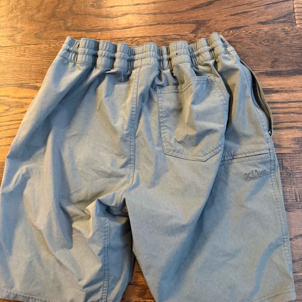 Casual Kuhl gray men’s XL  Drawstring Shorts for outdoor activity. - Picture 5 of 9